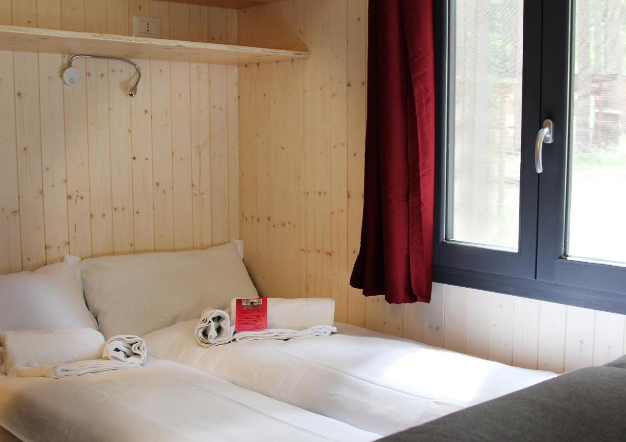 Camping La Pineta ซานตามาเรียมัจจอเร ภายนอก รูปภาพ