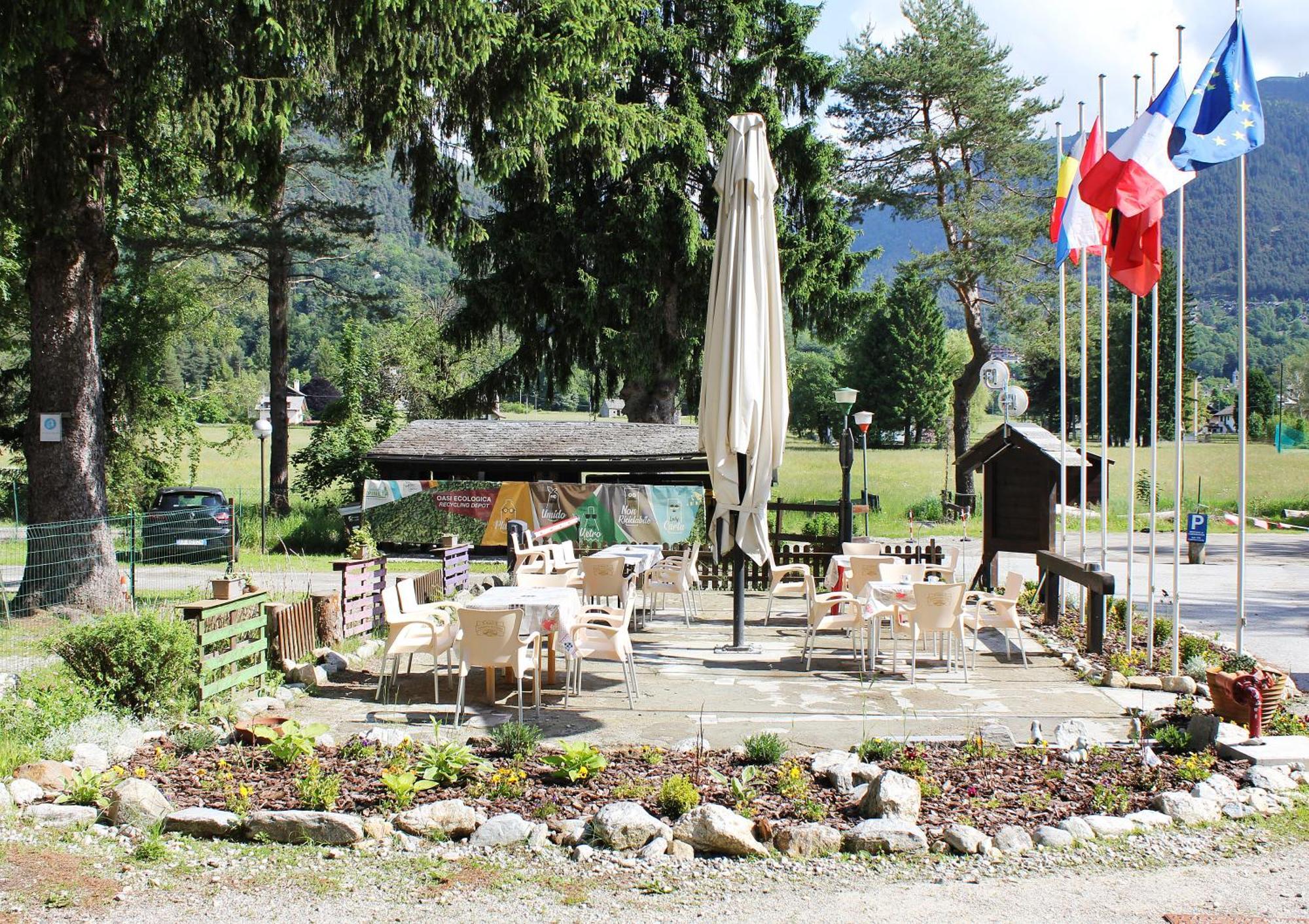Camping La Pineta ซานตามาเรียมัจจอเร ภายนอก รูปภาพ